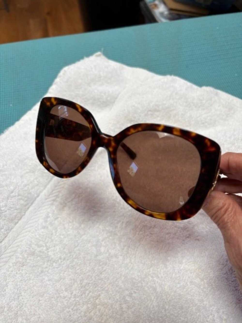 Versace Havana Brown Oversized Sunglasses 4387 108/73 56-19-140 - Picture 4 of 15